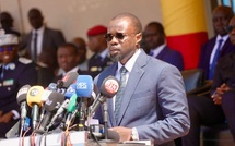 Face aux policiers, Ousmane Sonko fustige la gestion de Macky Sall