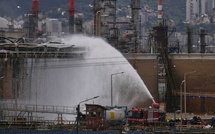 Israël : un réservoir d’essence en feu à la raffinerie de Haïfa