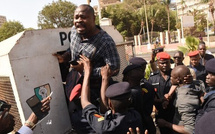 Sénégal : Guy Marius Sagna porte plainte contre le commissaire Bara Sangharé et quatre policiers
